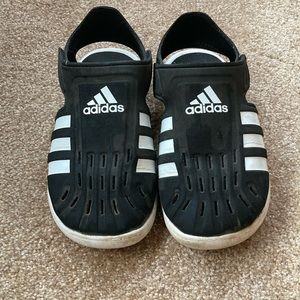 Adidas boys sneaker/sandal
